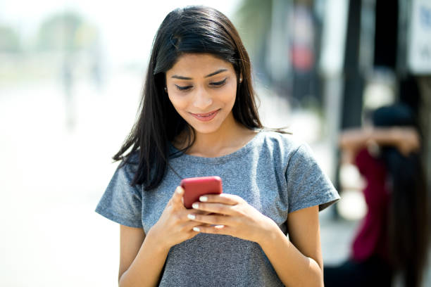 How Interactive Stories Boost Instagram Like Counts